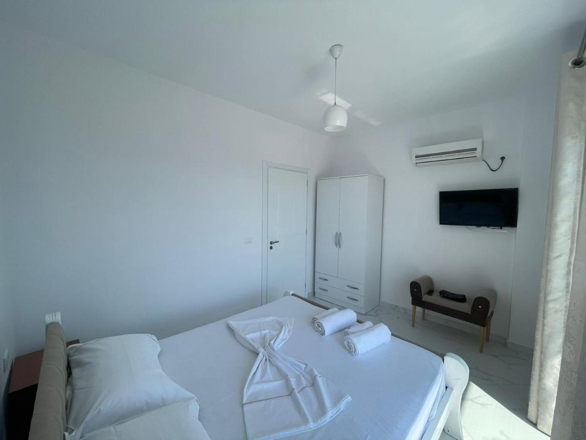 Villa Eden Breeze Саранде Екстериор снимка