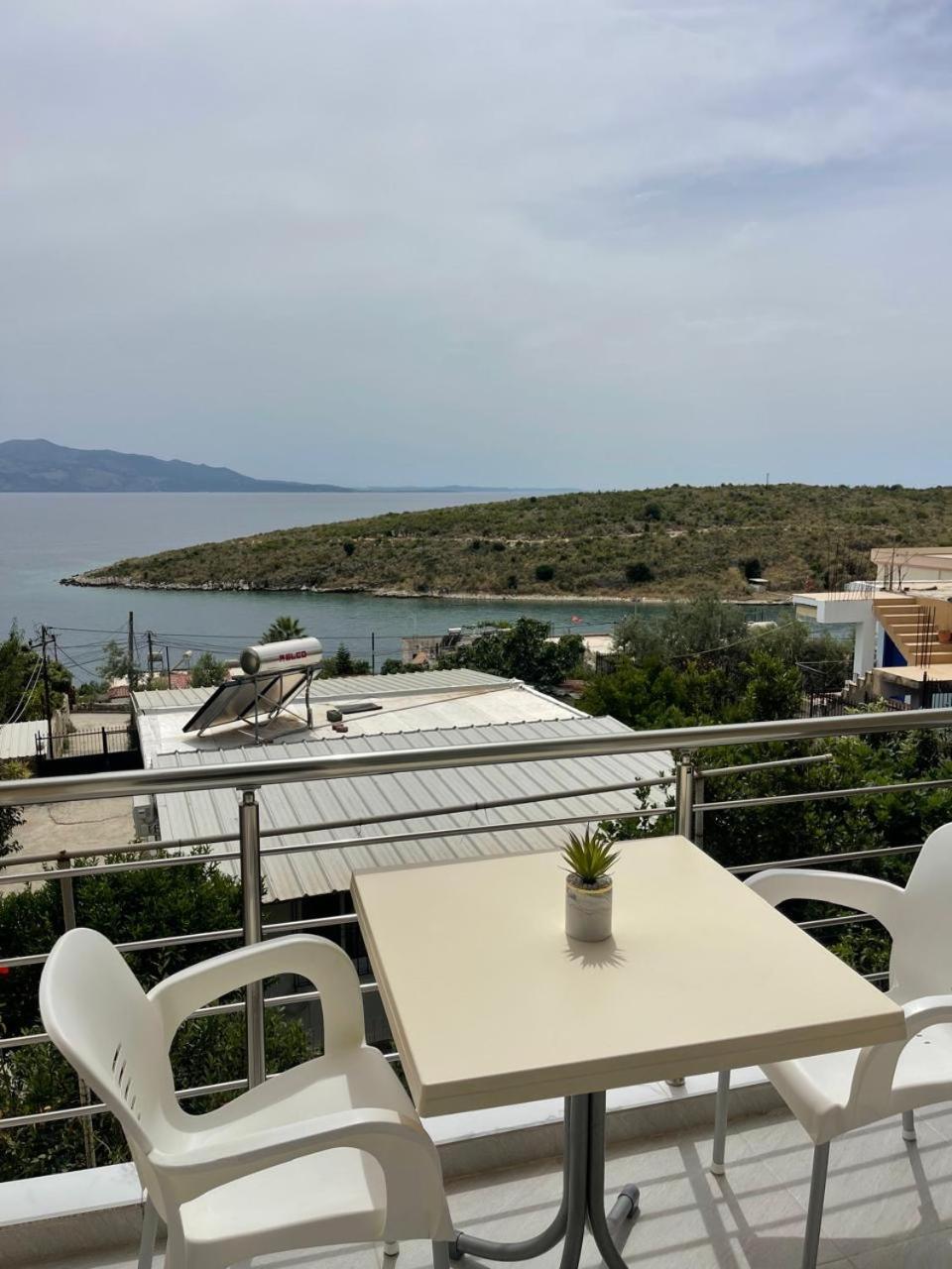 Villa Eden Breeze Саранде Екстериор снимка