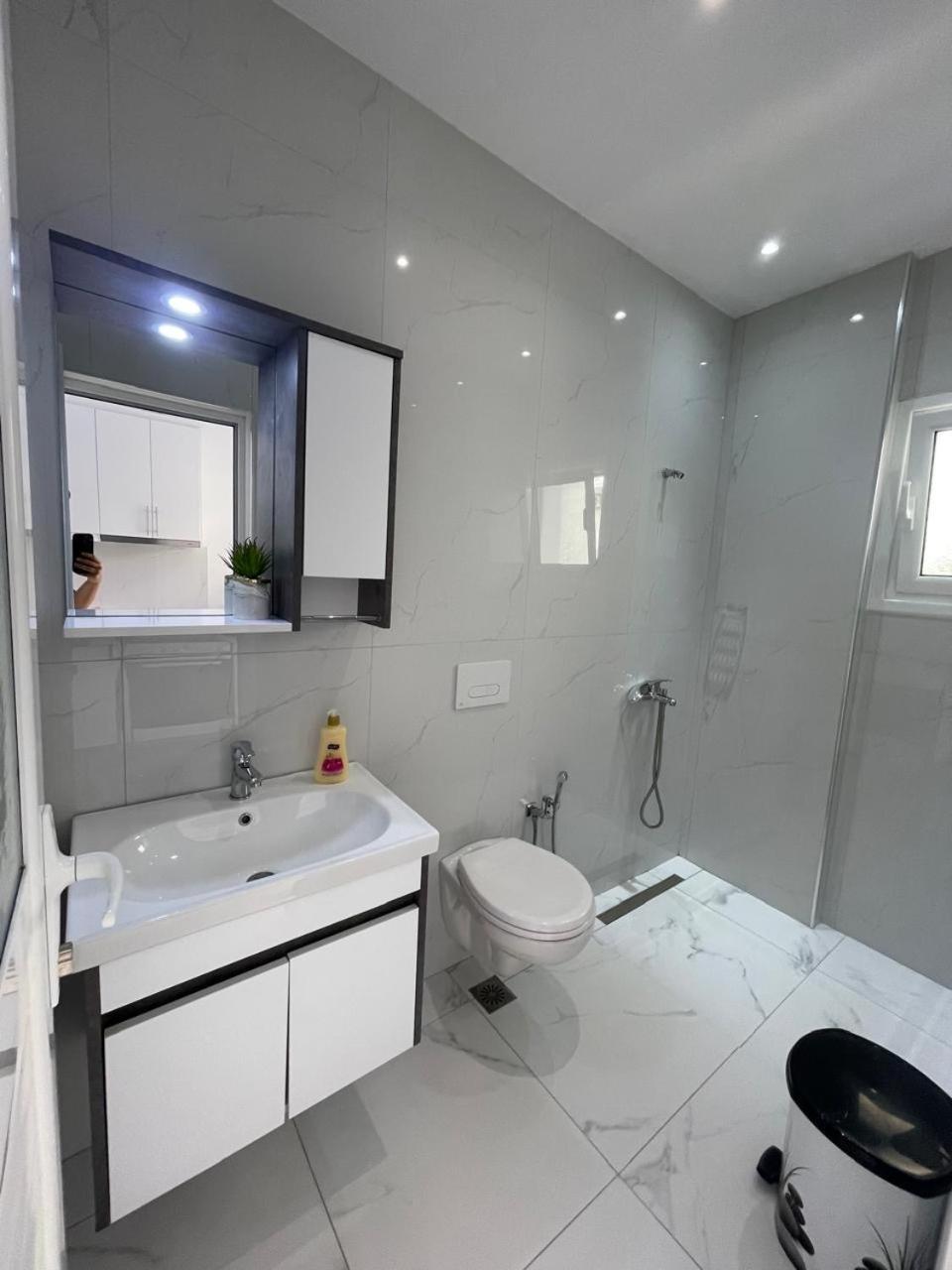 Villa Eden Breeze Саранде Екстериор снимка